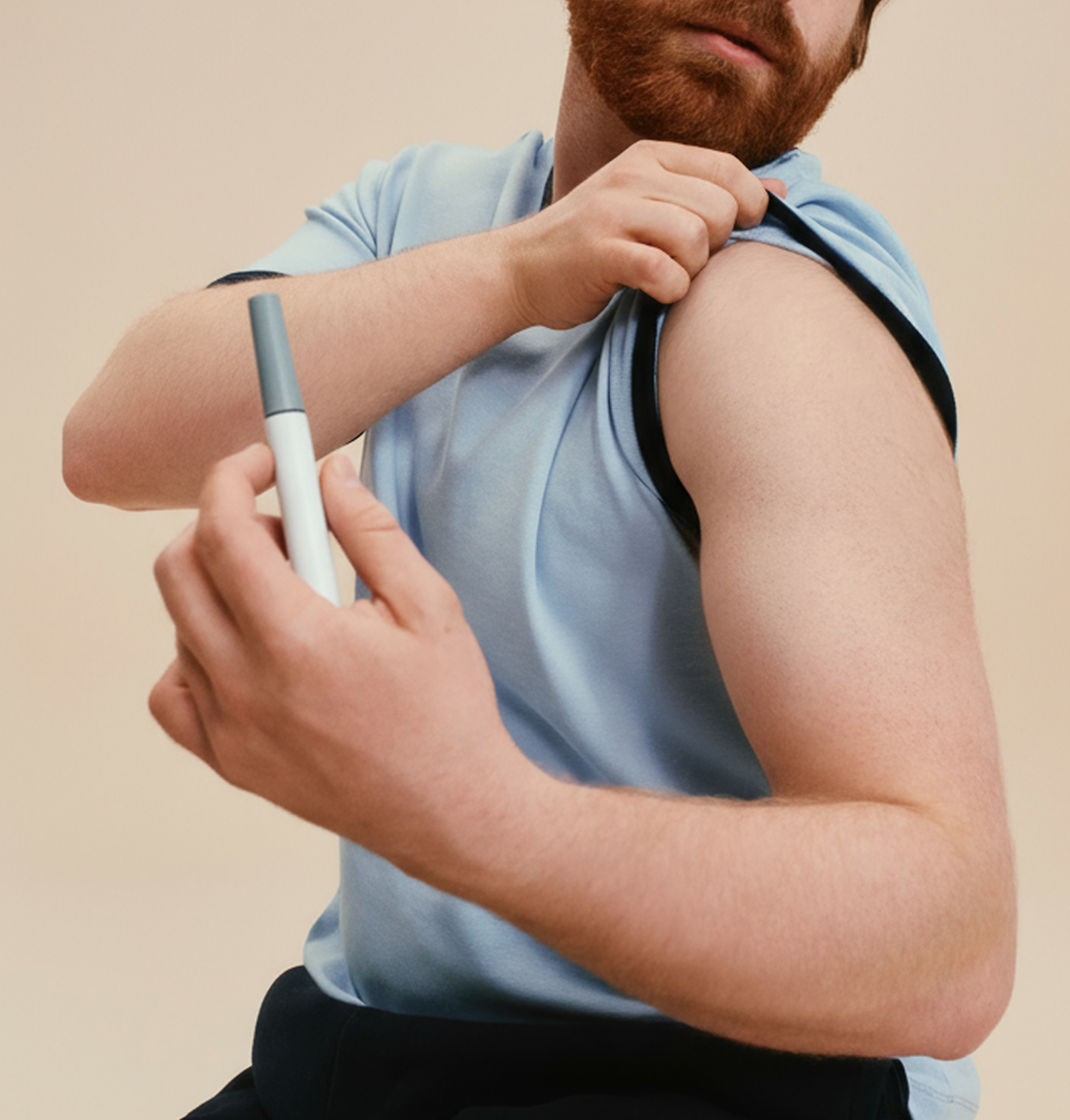 Man using perte de poids injection